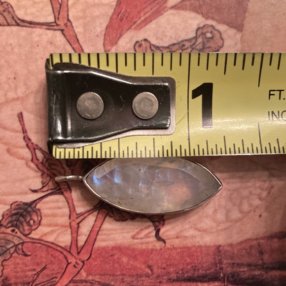 Moonstone Pendant blue flash and cloudy white appearance. Beveled cut vintage - Picture 5 of 5